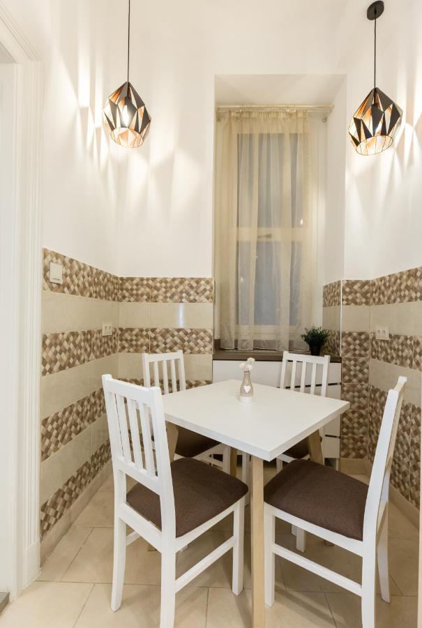 בודפשט City Center Grand Luxury W 2Br/2Bt מראה חיצוני תמונה